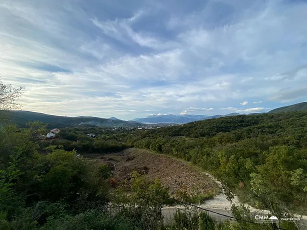Land in Radanovići 506 m²